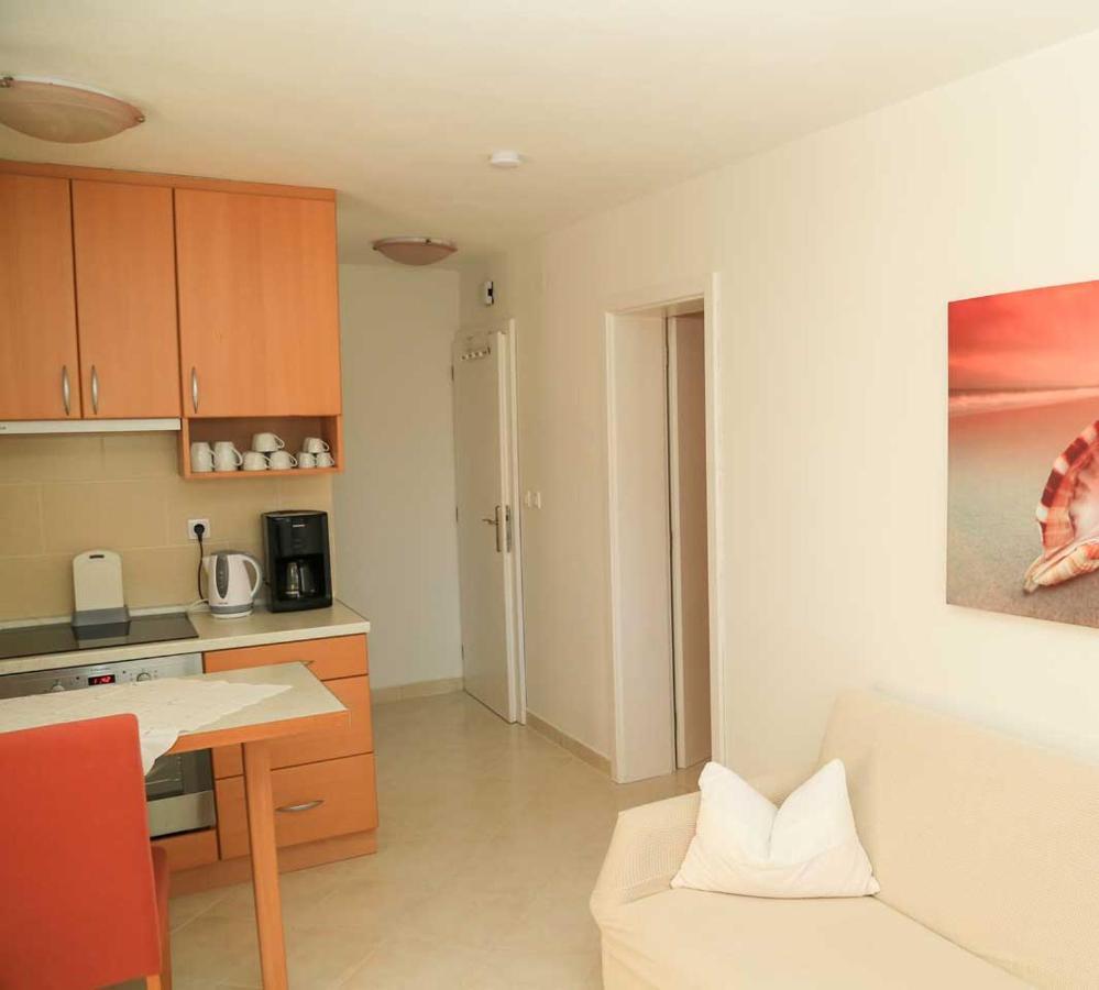 Adrian-apartments-51511-malinska-otok-krk Primorska 21 Malinska