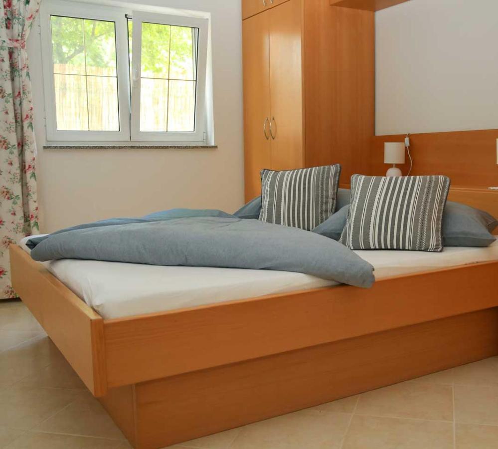 Adrian-apartments-51511-malinska-otok-krk Primorska 21 Apartament *