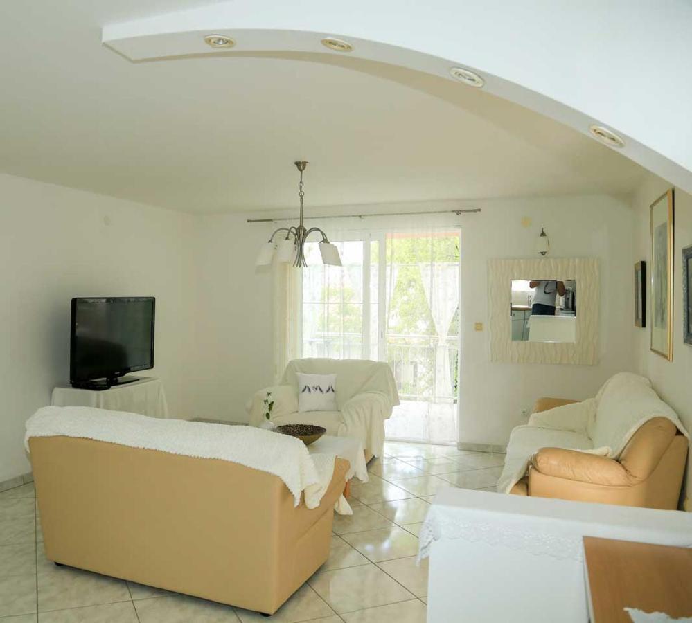 Adrian-apartments-51511-malinska-otok-krk Primorska 21 Apartament
