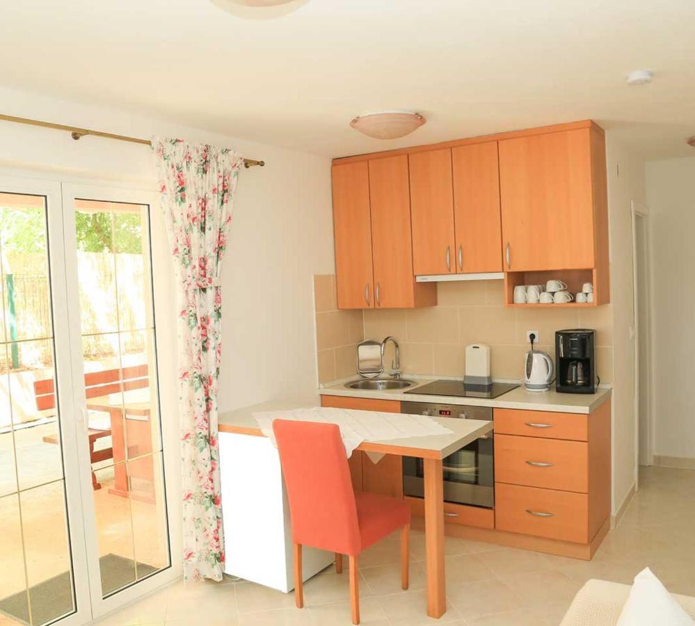 Adrian-apartments-51511-malinska-otok-krk Primorska 21 Apartament *